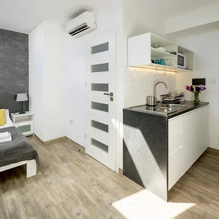 Modern In The Very Location 18 Apartamento