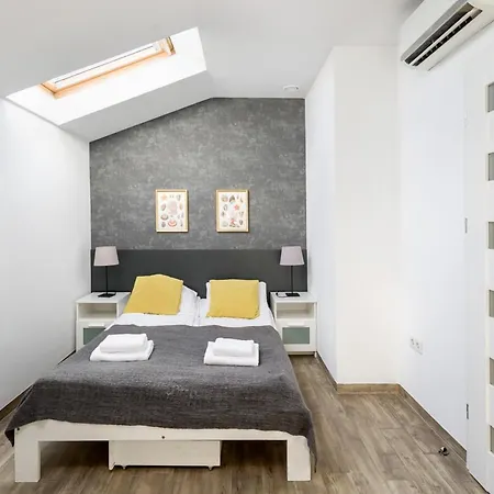 Modern In The Very Location 18 克拉科夫